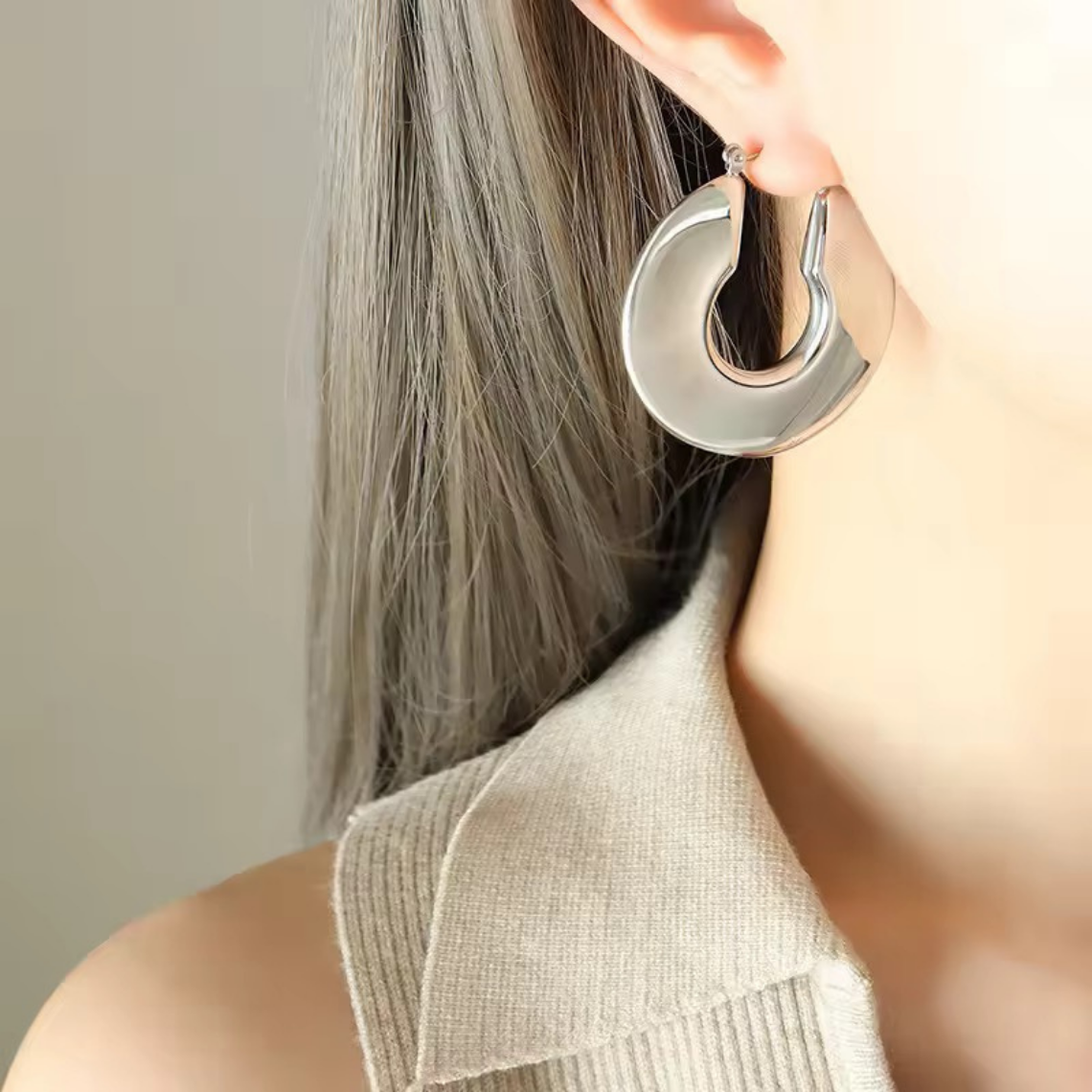 Roxy Hoops
